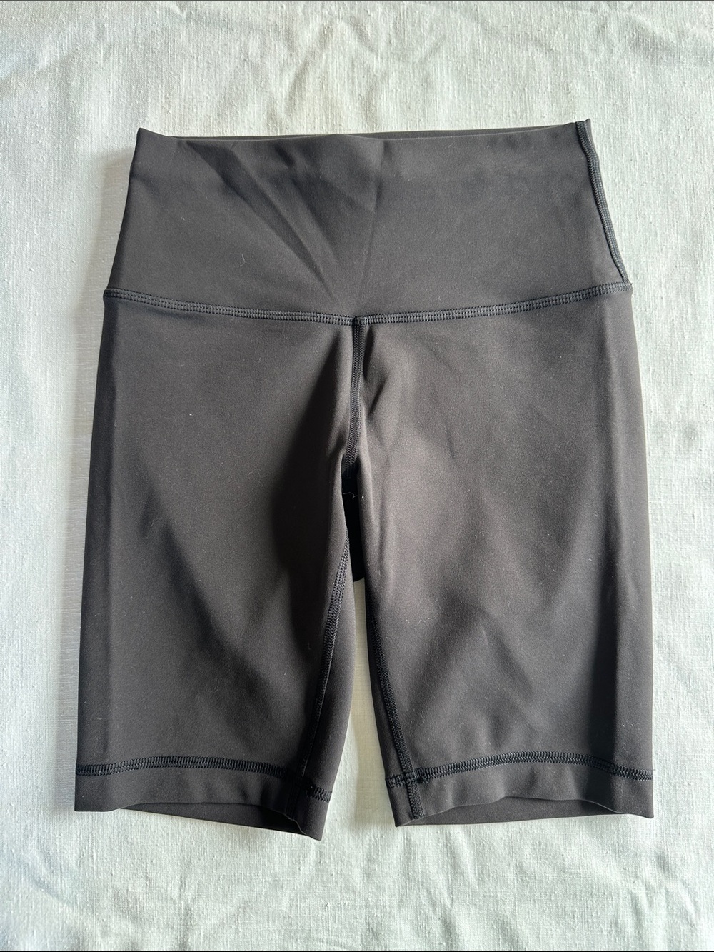 Lululemon Wunder Train High Rise Short 4 Black